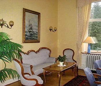 Отель Steens 3*